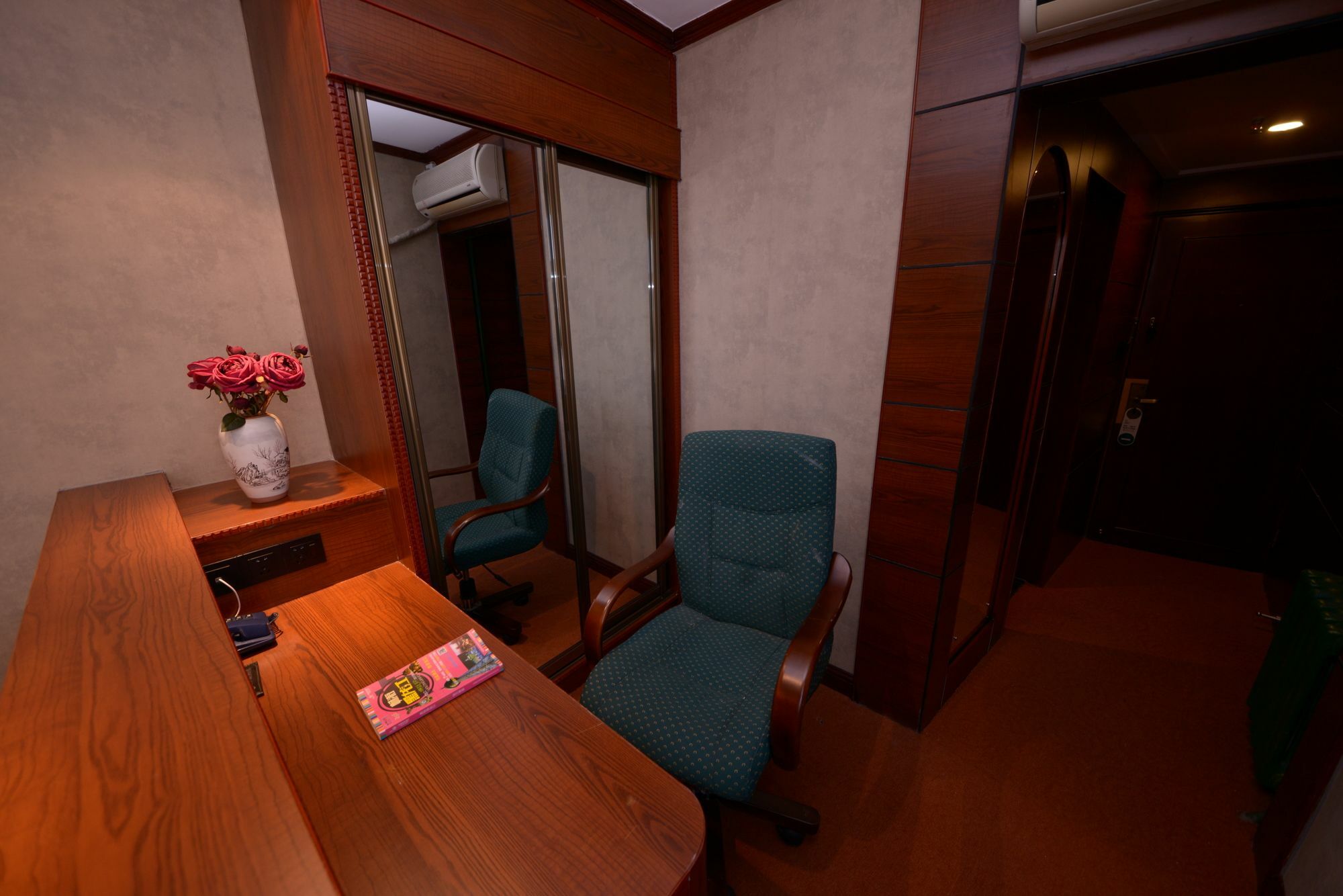 Harbin Bremen Train Station Hotel Eksteriør bilde